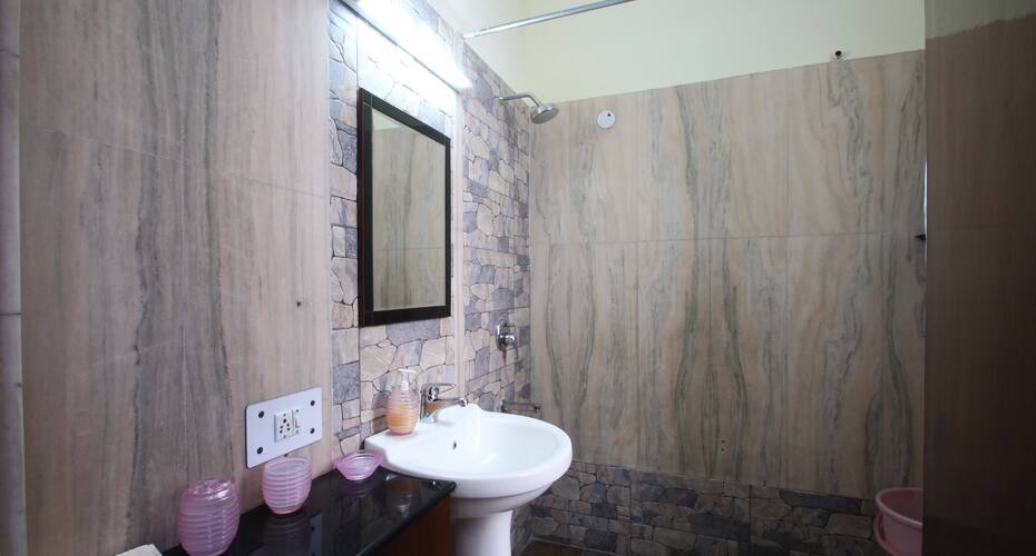 TG Stays Malviya Nagar, New Delhi 3